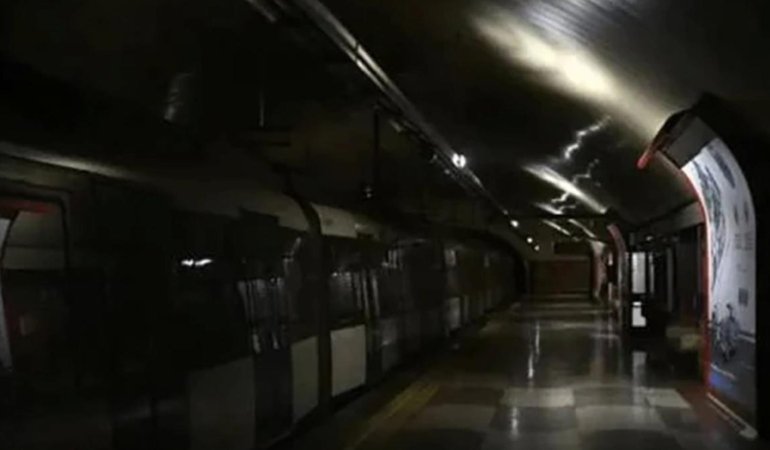 ABD'de Şiddetli Fırtına Can Aldı: Pensilvanya ve Ohio'da Elektrik Direkleri Devrildi, 3 Kişi Hayatını Kaybetti 1 abdde-siddetli-firtina-can-aldi-pensilvanya-ve-ohioda-elektrik-direkleri-devrildi-3-kisi-hayatini-GA5bI5FT.jpg