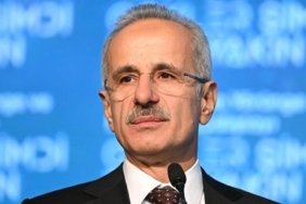 ankara-sivas-yht-2-yilda-rekor-yolcu-tasidi-simdi-istanbul-seferleri-de-basladi-UjlAj66V.jpg