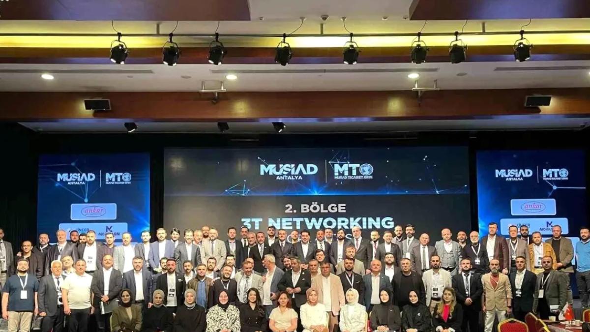 Antalya’da 200 İş İnsanı Aynı Çatıda Buluştu: MÜSİAD’tan Güçlü İş Birliği Atağı 2 antalyada-200-is-insani-ayni-catida-bulustu-musiadtan-guclu-is-birligi-atagi-D7XUKqE4.jpg
