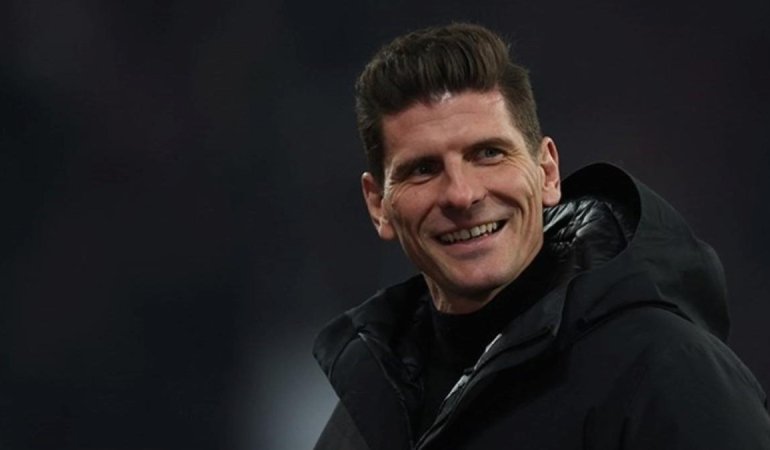 Bayern Münih’te Mario Gomez Sürprizi: Eski Yıldız Yönetim Kadrosuna Dönüyor mu? 1 bayern-munihte-mario-gomez-surprizi-eski-yildiz-yonetim-kadrosuna-donuyor-mu-AjlFHSwP.jpg