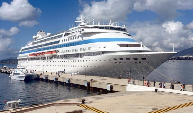 Bodrum Cruise Port 2025’te Rekora Koşuyor 1 bodrum-cruise-port-2025te-rekora-kosuyor-m8Rxgal8.jpg