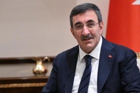 Cevdet Yılmaz: ABD’nin Gümrük Tarifeleri Türkiye’ye Yeni Fırsatlar da Getirebilir 2 cevdet-yilmaz-abdnin-gumruk-tarifeleri-turkiyeye-yeni-firsatlar-da-getirebilir-nTMbQRDT.jpg