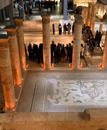 Çingene Kızı'nın Bu Yılki Muhteşem Ziyaretçi Rekoru: 112 Bin Kişiyle Büyüleyici Bir Deneyim! 10 cingene-kizinin-bu-yilki-muhtesem-ziyaretci-rekoru-112-bin-kisiyle-buyuleyici-bir-deneyim-NZsi1FrL.jpg