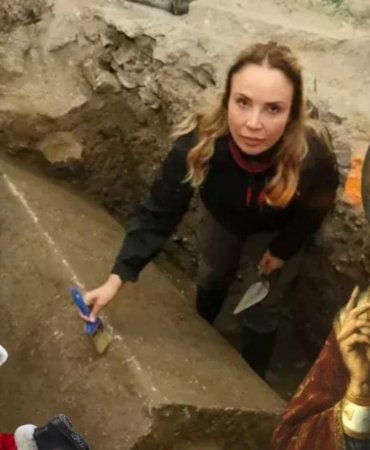 Demre'de Bulunan Gizemli Lahit Aziz Nikolaos’a mı Ait? Bilim Dünyası Nefesini Tuttu 4 demrede-bulunan-gizemli-lahit-aziz-nikolaosa-mi-ait-bilim-dunyasi-nefesini-tuttu-8C9qjSAJ.jpg