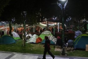 Deprem Sonrası Fırsatçılara Geçit Yok Ticaret Bakanlığı Harekete Geçti 8 deprem-sonrasi-firsatcilara-gecit-yok-ticaret-bakanligi-harekete-gecti-GLkQzT3W.jpg