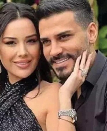 Dilan ve Engin Polat’ın Lüks Araçları Bugün Açık İhaleyle Satılıyor 7 dilan-ve-engin-polatin-luks-araclari-bugun-acik-ihaleyle-satiliyor-RcQ5xSnW.jpg
