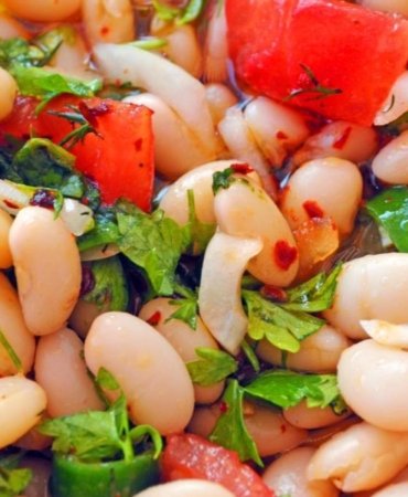 dunyanin-en-iyi-50-salatasi-listesi-piyazin-evrensel-degeri-ve-gastronomik-cigir-acan-sirlari-5ZGH2pAG.jpg