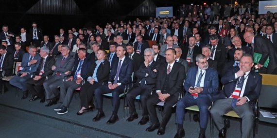 Enerjide akıllı dönüşüm vurgusu IICEC Konferansı’nda Türkiye’nin yeni enerji vizyonu şekillendi