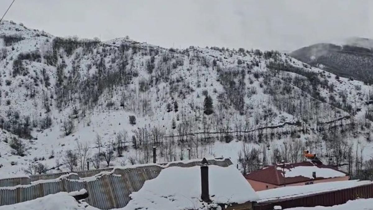 Erzincan Bahara Karla Uyandı 2 erzincan-bahara-karla-uyandi-td7cjw6e.jpg