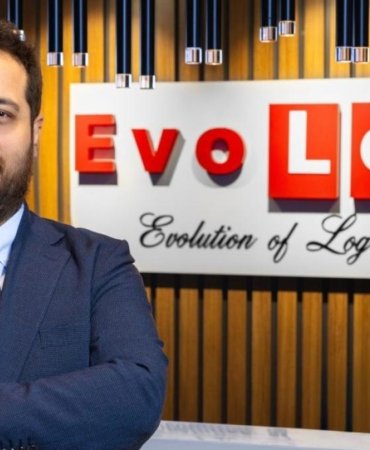EvoLog Lojistik’te Üst Düzey Atama: Murat Ayaz Denizyolu ve Havayolu Direktörü Oldu 4 evolog-lojistikte-ust-duzey-atama-murat-ayaz-denizyolu-ve-havayolu-direktoru-oldu-KzGqc3Rh.jpg