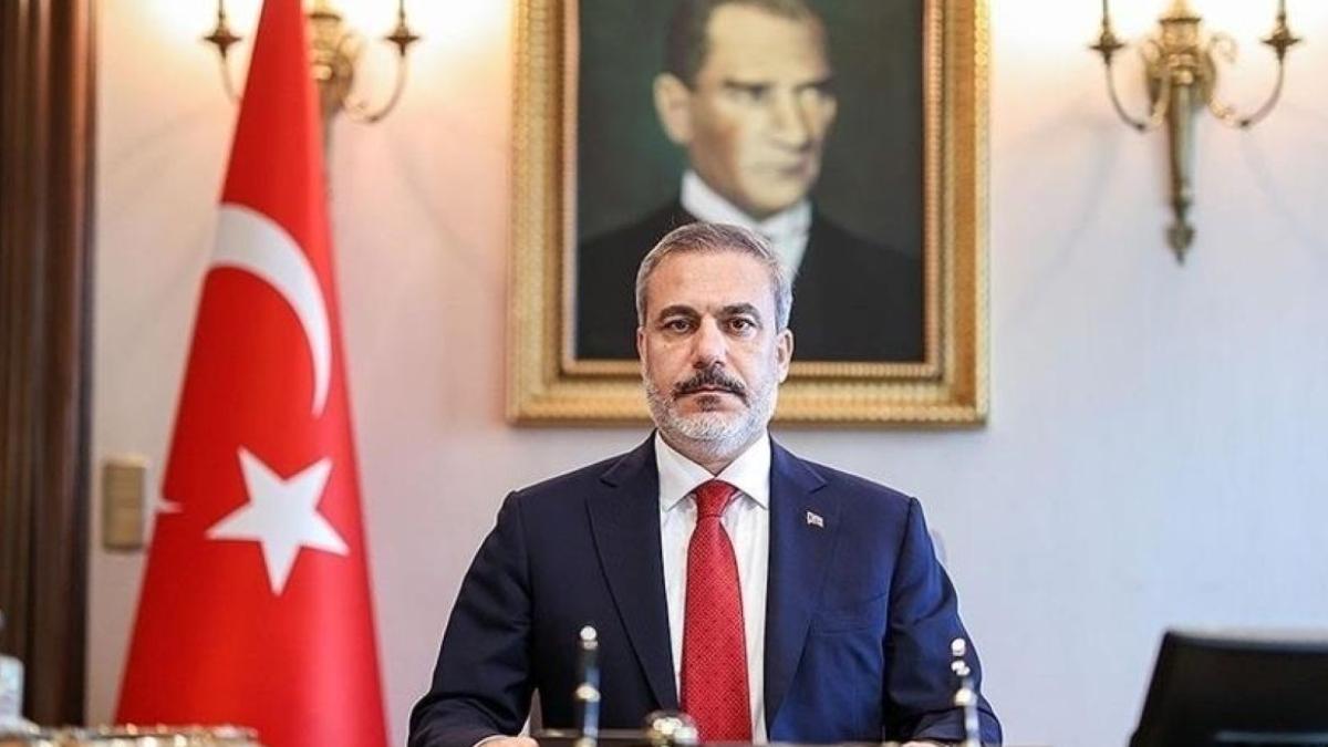 Fidan’dan Suriye ve İsrail Mesajı: “Kimseyle Çatışma Niyetimiz Yok, Ama Seyirci de Kalmayız” 2 fidandan-suriye-ve-israil-mesaji-kimseyle-catisma-niyetimiz-yok-ama-seyirci-de-kalmayiz-Xv6tLqzx.jpg