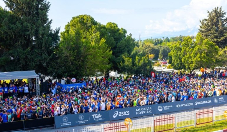 Gloria Hotels & Resorts, Runtalya Maratonu’nda Parıltı Derneği İçin Koştu 1 gloria-hotels-resorts-runtalya-maratonunda-parilti-dernegi-icin-kostu-9ctJOUmV.jpg