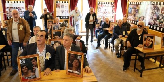 Hababam Sınıfı’nın Efsanevi 50. Yıl Kutlaması: Zamanın Ötesinde Olan Bu Sıralar Neden Hala Bize Hitap Ediyor?