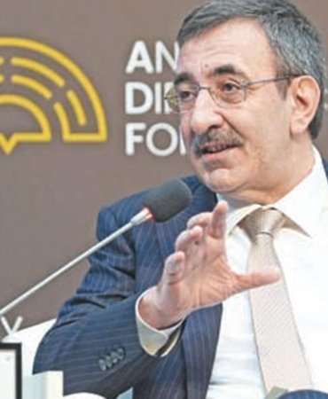 halkbank-ve-gumruk-tarifeleri-gundemde-turkiye-abd-ile-masaya-oturuyor-1NyqQfsr.jpg