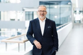 Avrupa'nın Dev Kimyasal Üreticisi Henkel 2025 İçin Büyüme Sinyali Verdi 1 Carsten Knobel, Henkel