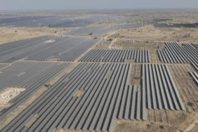 hindistan-gunes-enerjisi-kurulumunda-rekor-kirdi-XSsE7fwD.jpg