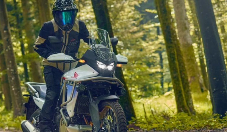 hondanin-2025-motosiklet-modelleri-ve-turkiye-fiyatlari-aciklandi-BdR5dGad.jpg