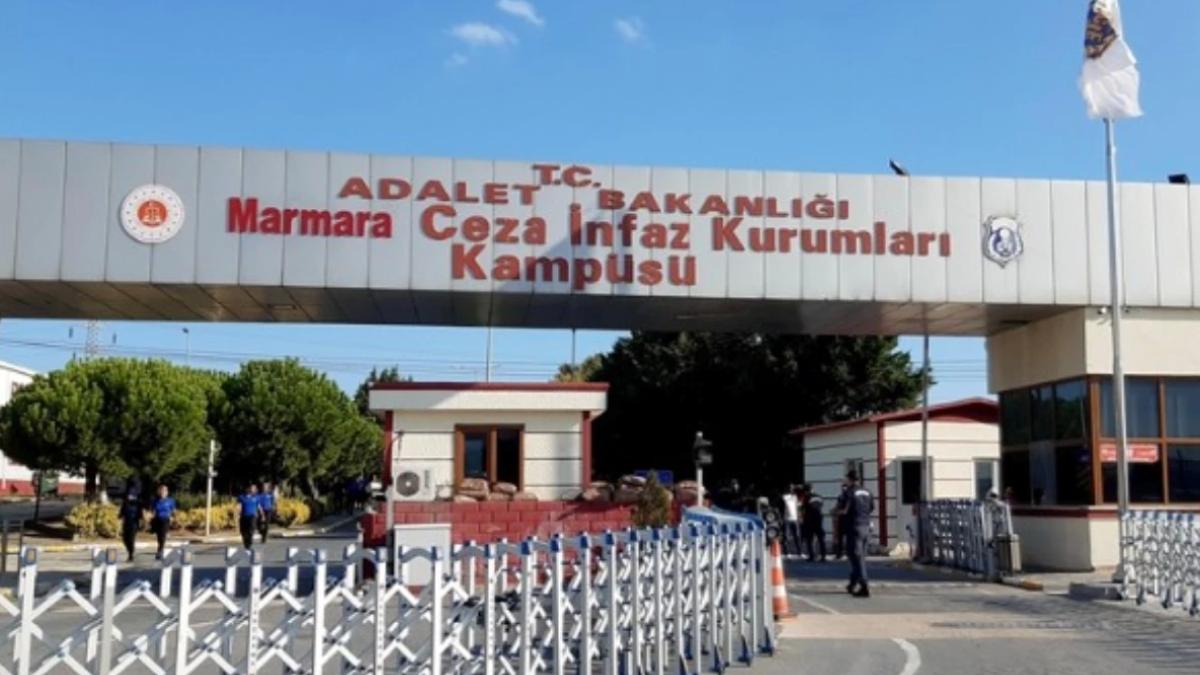 İBB Soruşturmasında Tutuklanan İsimler Farklı Cezaevlerine Sevk Ediliyor 2 ibb-sorusturmasinda-tutuklanan-isimler-farkli-cezaevlerine-sevk-ediliyor-m5R4npXi.jpg