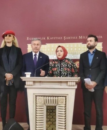 İklim Kanunu TBMM’de Tartışma Yarattı: Siyasi Partiler ve STK’lardan Farklı Tepkiler 3 iklim-kanunu-tbmmde-tartisma-yaratti-siyasi-partiler-ve-stklardan-farkli-tepkiler-qeeOFa8C.jpg