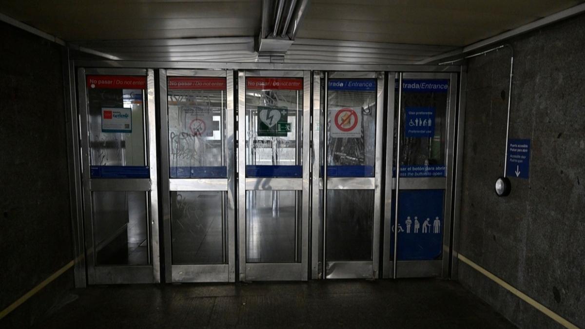 İspanya’da Elektrik Krizi Büyüyor: OHAL İlan Edildi, Avrupa’ya Yayıldı 2 ispanyada-elektrik-krizi-buyuyor-ohal-ilan-edildi-avrupaya-yayildi-uf6LC2PI.jpg