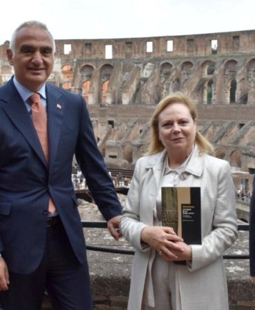 İtalya'da Keşfedilen Gizemli Göbeklitepe Sergisiyle Tarihin Derinliklerine Yolculuk! 2 italyada-kesfedilen-gizemli-gobeklitepe-sergisiyle-tarihin-derinliklerine-yolculuk-DKkFIpcm.jpg