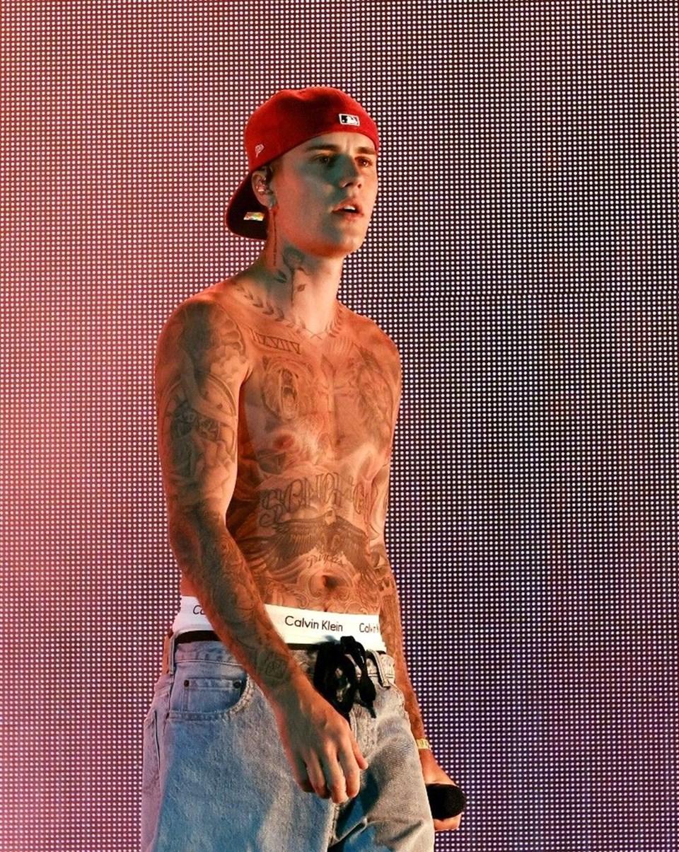 Justin Bieber Paparazzilere Karşı Çılgına Döndü 1 Justin Bieber'in Evli ve Baba Olarak Yaşadığı Zorluklar