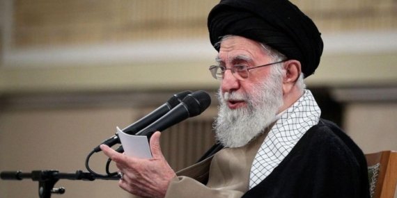 Khamenei ABD ile yürütülen görüşmelere temkinli destek verdi
