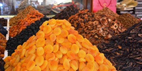 Kuru Kayısı İhracatında Miktar Arttı, Gelir Düştü