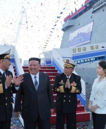 Kuzey Kore’den Yeni Nesil Destroyer Hamlesi! Kim Jong-un Deniz Gücünü Tırmandırıyor 10 kuzey-koreden-yeni-nesil-destroyer-hamlesi-kim-jong-un-deniz-gucunu-tirmandiriyor-iZx3Uvc2.jpg