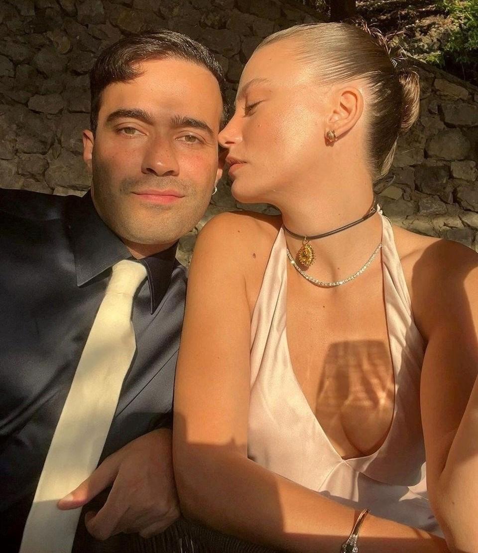 Mert Demir'in Çarpıcı Yeni İmajı: Değişim Arzusunun Yüzü 1 Mert Demir'in Serenay Sarıkaya ile İlişkisi Gündemde
