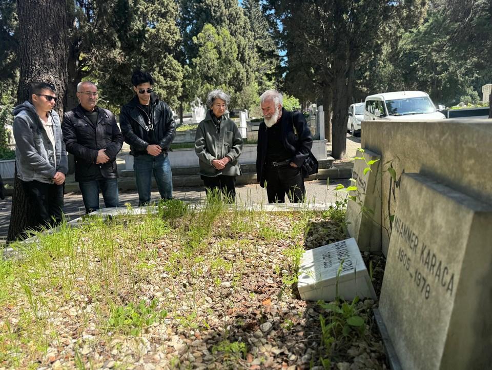 Muammer Karaca'nın Efsanevi Mirası: Mezarı Başında Anılan Bir Tüm Zamanların Unutulmaz Anları 1 Muammer Karaca'nın Vefatının 47. Yılında Anılmaya Devam Ediyor