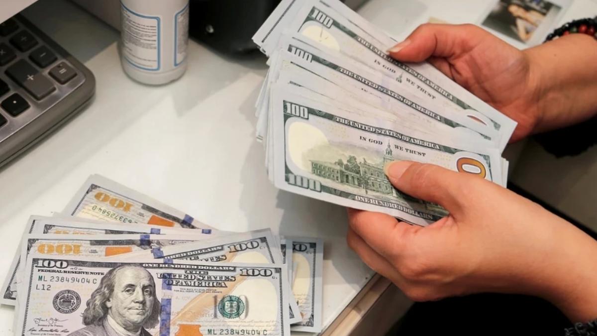 Özel Sektörün Yurt Dışı Kredi Borcu Şubat Ayında 179,2 Milyar Dolara Yükseldi 2 ozel-sektorun-yurt-disi-kredi-borcu-subat-ayinda-1792-milyar-dolara-yukseldi-pJEuHUZy.jpg