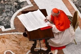 papa-franciscus-icin-vatikanda-son-hazirliklar-wbDHFDPj.jpg
