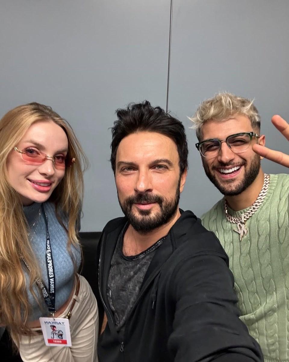 Reynmenden Tarkan'a Özel Paylaşım: İyi Ki Varsın Abi 1 Ünlü Şarkıcı Tarkan'ın Annesinin Vefatı ve Avrupa Turnesine Devamı