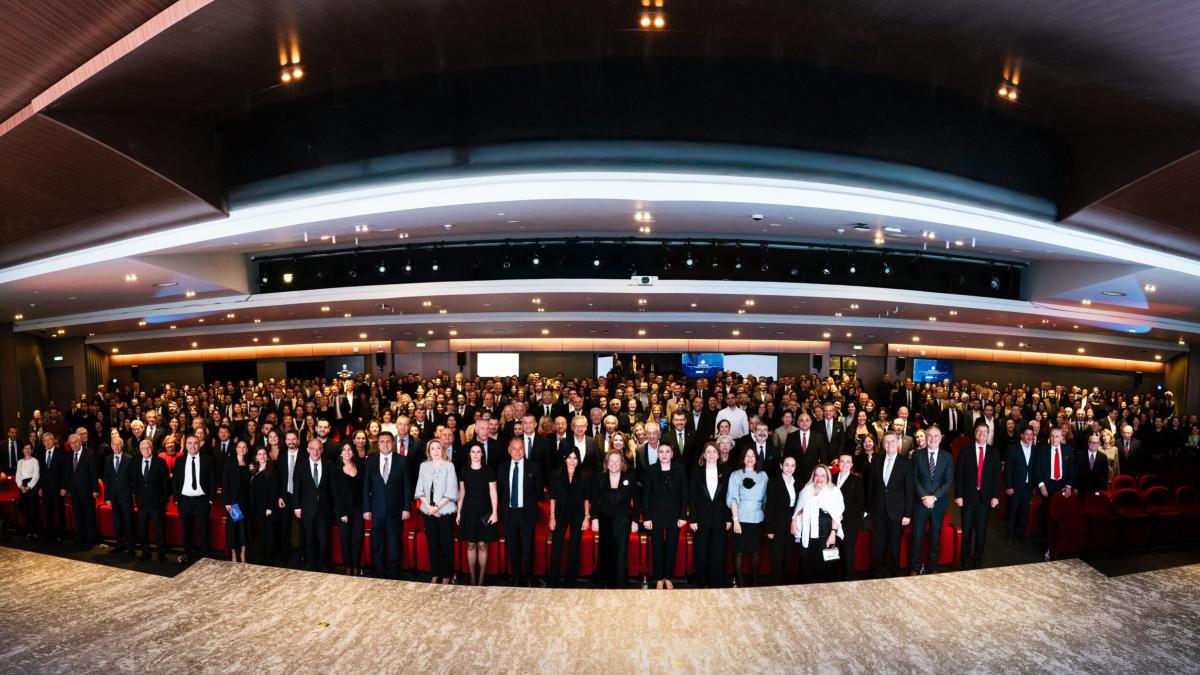 Sabancı Vakfı 50. Yılını Özel Bir Geceyle Kutladı 2 sabanci-vakfi-50-yilini-ozel-bir-geceyle-kutladi-bwetCMLZ.jpg
