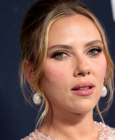 Scarlett Johansson'un Cannes'da Hem Oyuncu Hem de Yönetmen Olarak Yıldızlaştığı Anlar: Sinema Dünyasında Efsanevi Bir Dönüşüm! 3 scarlett-johanssonun-cannesda-hem-oyuncu-hem-de-yonetmen-olarak-yildizlastigi-anlar-sinema-dunyasinda-efsanevi-wTcMXJGA.jpg