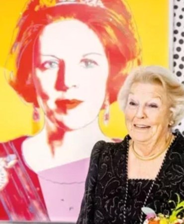 Skandal! Andy Warhol'un Prenses Beatrix Tablosu Yanlışlıkla Çöpe Atıldı 4 skandal-andy-warholun-prenses-beatrix-tablosu-yanlislikla-cope-atildi-lxLhGbBm.jpg