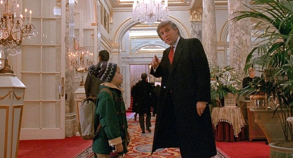 Trump'ın 7 Saniyelik Film Sahnesi: Bir Anlık Olayın Derin Analizi ve Toplumsal Yansımaları 1 Giriş