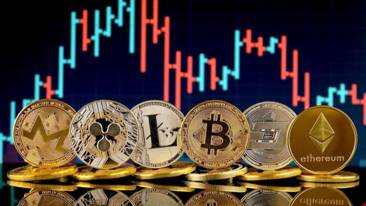 trumpin-kripto-hamleleri-piyasalari-sarsti-bitcoin-rezervi-zirve-ve-yeni-duzenlemeler-w3RYvPgH.jpg