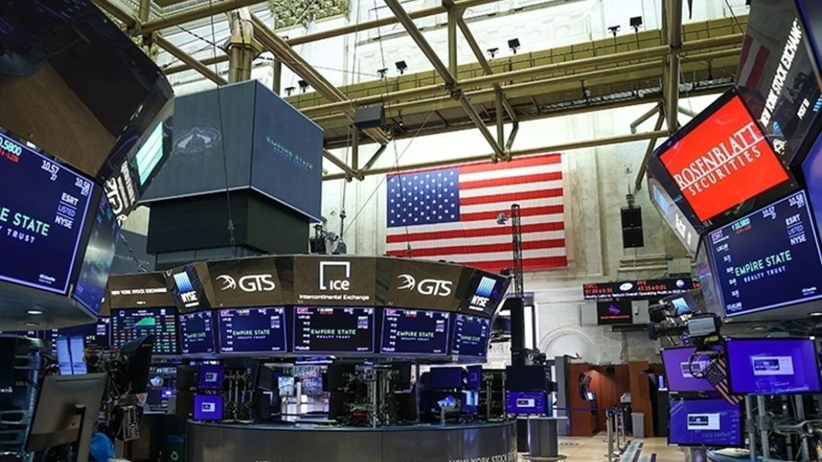 Trump’tan Fed Başkanı Powell’a Sert Mesaj: “Faizleri Hemen Düşür, Yoksa Ekonomi Yavaşlar” 2 trumptan-fed-baskani-powella-sert-mesaj-faizleri-hemen-dusur-yoksa-ekonomi-yavaslar-TcN1RrB3.jpg