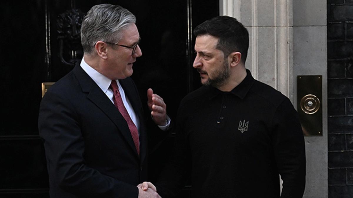 Zelenski ve Starmer Roma’da Buluştu 2 zelenski-ve-starmer-romada-bulustu-gLK6qhnH.jpg