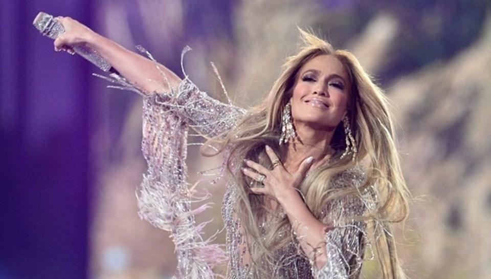 2025 Yaz Konserleri: Dünyaca Ünlü Sanatçıların Türkiye’de Sahne Alacağı Olası Devrim Yaratan Anlar ve Etkileri 2 2025 Avrupa ve Türkiye'de Muhteşem Konserler Takvimi