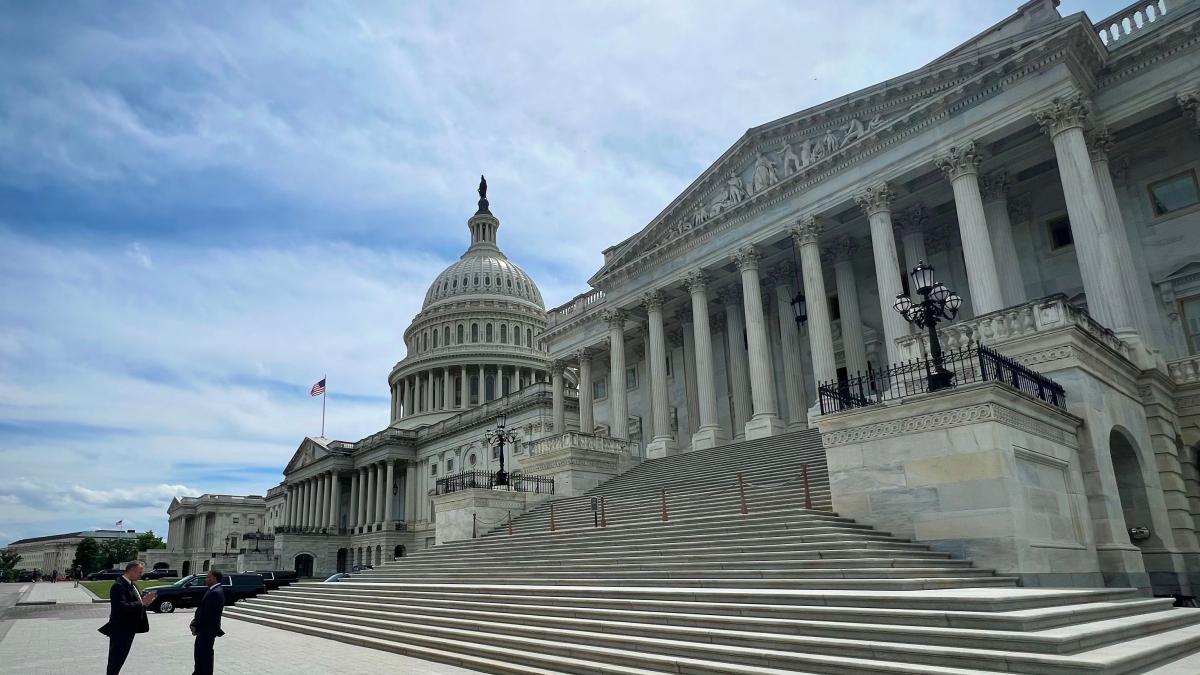 ABD Senatosu’ndaki Stablecoin Tasarısı Yenilendi Ancak Eleştiriler Sürüyor 2 abd-senatosundaki-stablecoin-tasarisi-yenilendi-ancak-elestiriler-suruyor-vxgrAhxB.jpg