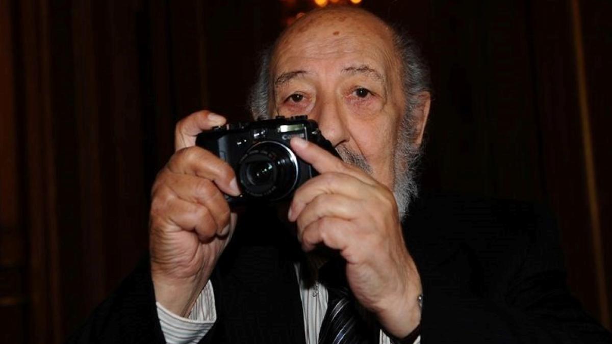Ara Gülerin Hayatı Efsanevi Bir Filmle Büyülüyor: Gerçekler ve Sırlar Gün yüzüne Çıkıyor! 3 ara-gulerin-hayati-efsanevi-bir-filmle-buyuluyor-gercekler-ve-sirlar-gun-yuzune-cikiyor-NQv5UBSx.jpg