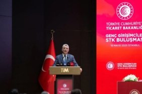 bakan-bolat-turkiye-yuzyilini-genclerle-birlikte-ticaretin-yuzyili-yapacagiz-ZyUP9PTr.jpg