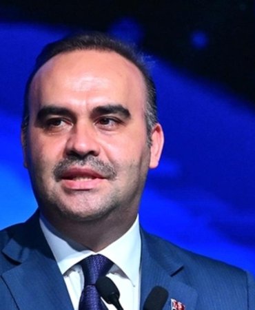 bakan-kacirdan-oecdde-bolgesel-kalkinma-mesaji-turkiye-45-milyar-dolarlik-yatirim-hamlesine-hazirlaniyor-LtkwfZiJ.jpg