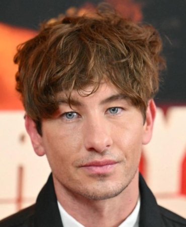 Barry Keoghan ve Kişisel Yolculuğu: Çocukluk Anıları ve Bağımlılık Mücadelesi 3 barry-keoghan-ve-kisisel-yolculugu-cocukluk-anilari-ve-bagimlilik-mucadelesi-QHG6m3XD.jpg