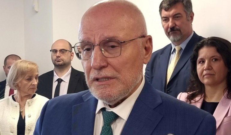 Bulgaristan euroya geçmeye hazır olduğunu açıkladı, gözler Avrupa'nın onayında 1 bulgaristan-euroya-gecmeye-hazir-oldugunu-acikladi-gozler-avrupanin-onayinda-6S3ePR7G.jpg