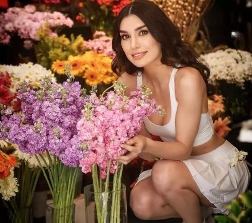 Burcu Kıratlı kalbini yeniden açtı aşk tekliflerine açık olduğunu söyledi 1 Burcu Kıratlı kalbini yeniden açtı aşk tekliflerine açık olduğunu söyledi