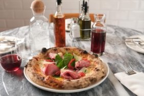 Capri Cafe Bistro, Nişantaşı’nda pizza tutkunları için yeni bir lezzet mabedi haline geliyor 3 capri-cafe-bistro-nisantasinda-pizza-tutkunlari-icin-yeni-bir-lezzet-mabedi-haline-geliyor-YVakqOwx.jpg